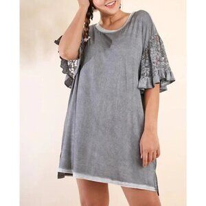 Umgee Womens High Low T-Shirt Dress Size Small Gray Lace Ruffle Detail Sleeve